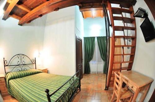 Casali di Serravalle Maison | Azienda Agrituristica La Valle del Sambuco