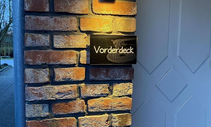 Barenburg Appartement | Büscher- FeHa Vorderdeck - vacation home, shower, WC, 2 bedrooms