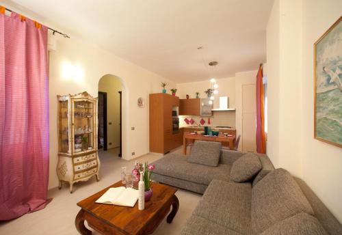 Sarzana Lit Et Petit-Déjeuner | B&B Al Calcandola
