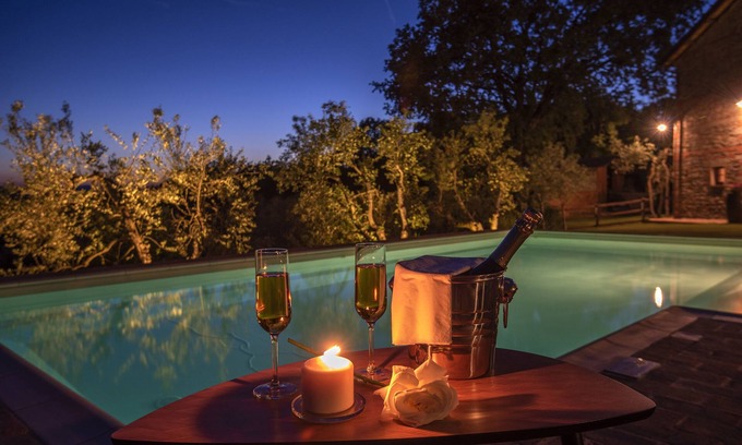 Ponte Buriano Lit Et Petit-Déjeuner | B&B Country House Poggio del Drago