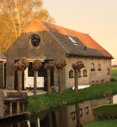 Het Beijersche Maison | B&B De Beijersche Stee, Logies aan de Waterkant