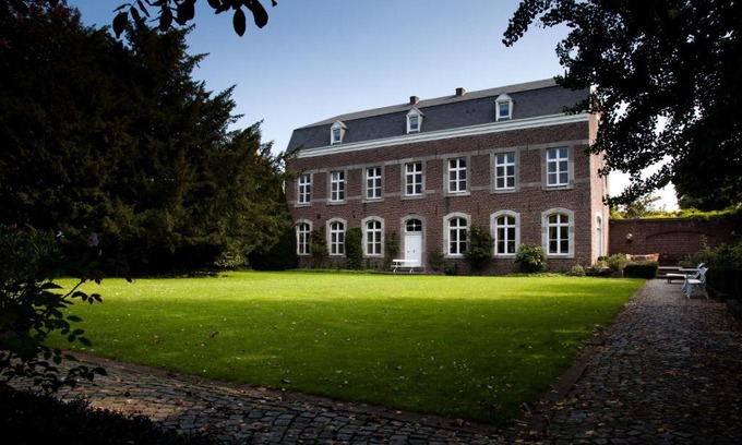 Maaseik Lit Et Petit-Déjeuner | B&B Het Agnetenklooster