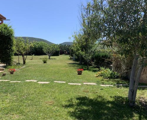 Sant'Anna Arresi Lit Et Petit-Déjeuner | B&B Hideaway Haven Villa