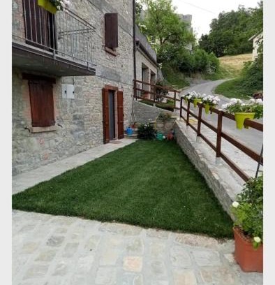 Castelnovo ne' Monti Lit Et Petit-Déjeuner | b&b La Divina Pietra
