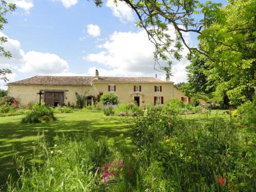 Montpeyroux Lit Et Petit-Déjeuner | B&B La Ferme Aux Fleurs
