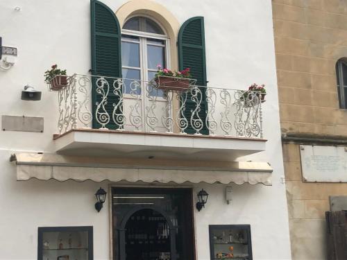 Contrada Castello Lit Et Petit-Déjeuner | B&B La Loggia e L’Orologio