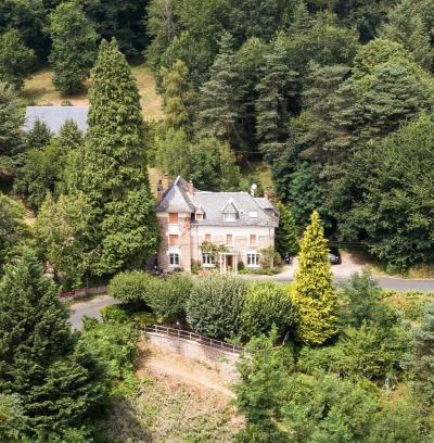 Aubazine Lit Et Petit-Déjeuner | B&B Le Saut de la Bergère