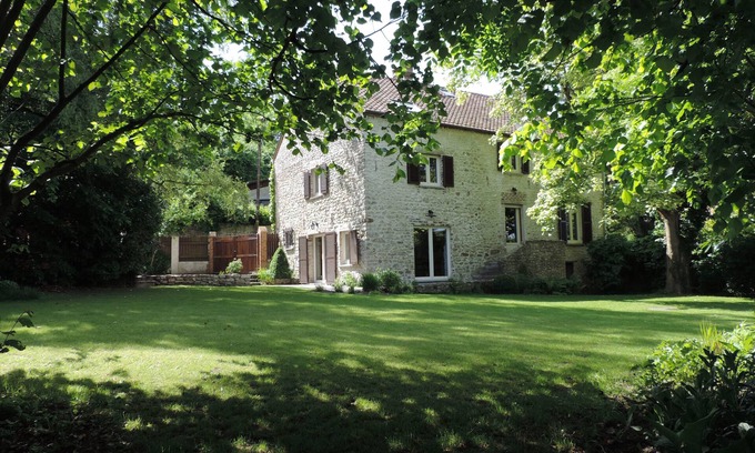 Chaumont-Gistoux Lit Et Petit-Déjeuner | B&B Le Valangré