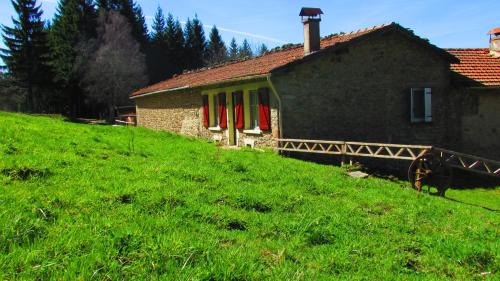 Vollore-Montagne Lit Et Petit-Déjeuner | B&B Les Paddocks