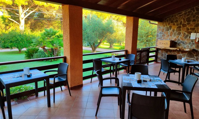 Santa Maria La Palma Maison | B&B Nuraghe Bianco