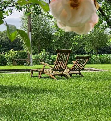 Zomergem Lit Et Petit-Déjeuner | B & B Victors Hof, met zwemvijver in landelijke setting