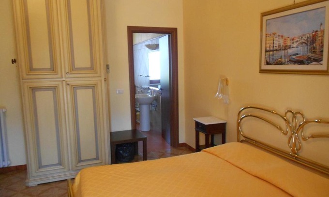 Roccadaspide Lit Et Petit-Déjeuner | B&B Villa Di Bartolomeo