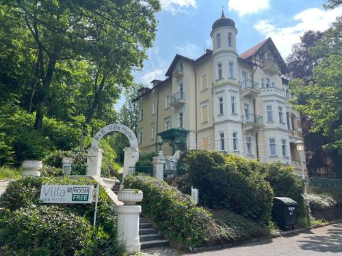 Marianske Lazne Lit Et Petit-Déjeuner | B&B Villa Hotel