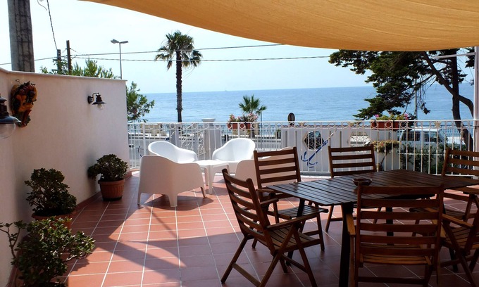 Porto Salvo Maison | B&B Villa sul Mare