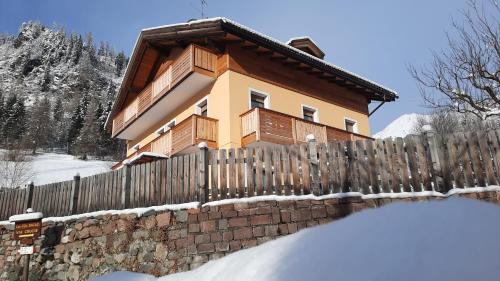 Predazzo Lit Et Petit-Déjeuner | B&BeautyFol Dolomites B&B adults only