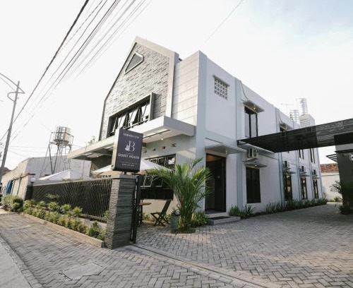 Lumajang Maison | B Syariah Guest House