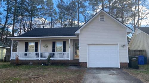 Fayetteville Maison | B1 Guest House