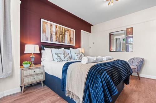 Seisdon Appartement | B13 -5 Bedroom House Huge Driveway 6 Beds - Near To Edgbaston QE Hospital-Solihull - Birmingham City Centre - Curzon Circus-HS2 Works-Lawley Middleway - By Arz Stays