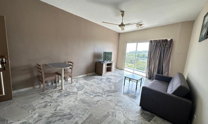 Baharu Appartement | B8-12@pd marina resort