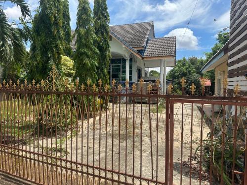 Phayu Maison | Baan Pa Dee Si Sa Ket