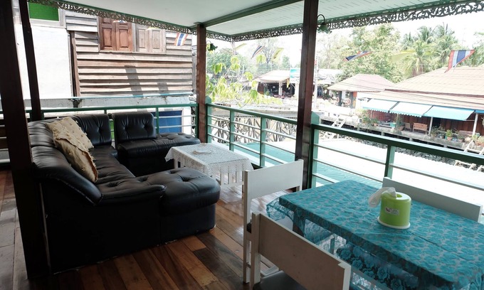 Amphawa Maison | Baanrak Amphawa Homestay