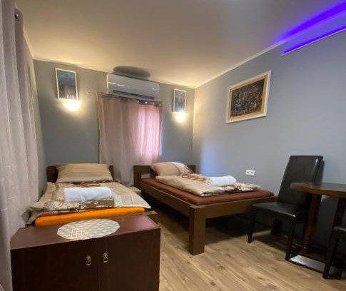 Balatonakarattya Maison | Babér Apartmanház Balatonakarattya