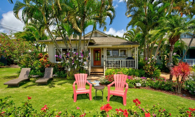 Poipu Maison | BABY BEACH BUNGALOW - ÉTAPES À SABLE - VUE SUR L'OCÉAN - EMPLACEMENT IMPRESSIONNANT À PROXIMITÉ DES COMMERCES