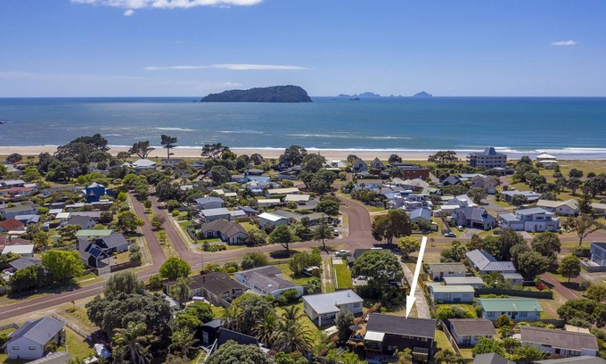 Pauanui Maison | Bach on Boulevard - Pauanui Holiday Home