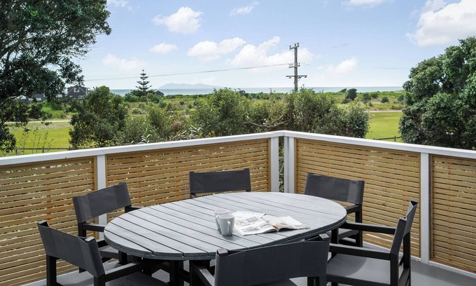 Waihi Beach Maison | Bach116: Beach Holidays at Waihi Beach