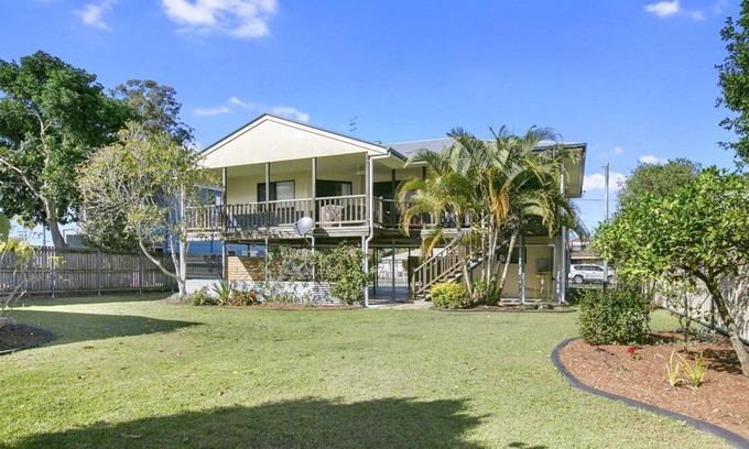 Tin Can Bay Maison | Back to Bass Tin Can Bay