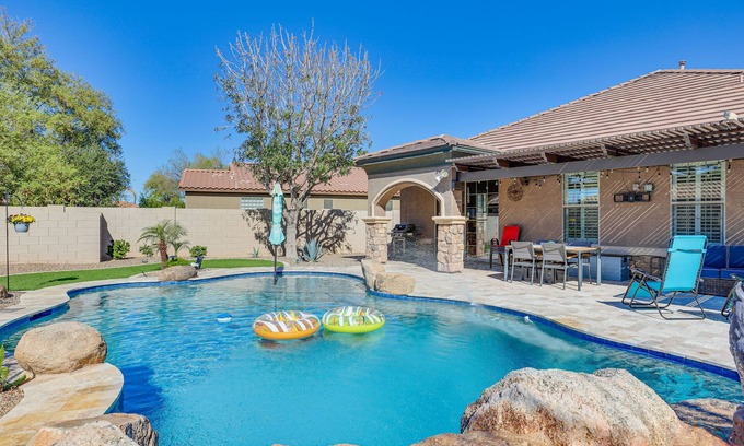 Seville Maison | Backyard Oasis & Pool: Gilbert Getaway!
