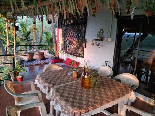 Akshi Maison | Bageecha B&B- Vaayu