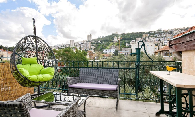 Haifa Appartement | Bahai gardens view, german colony central location