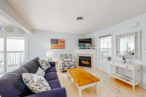Bethany Beach Maison | Bahamas Beach Cottages - 602 New Providence