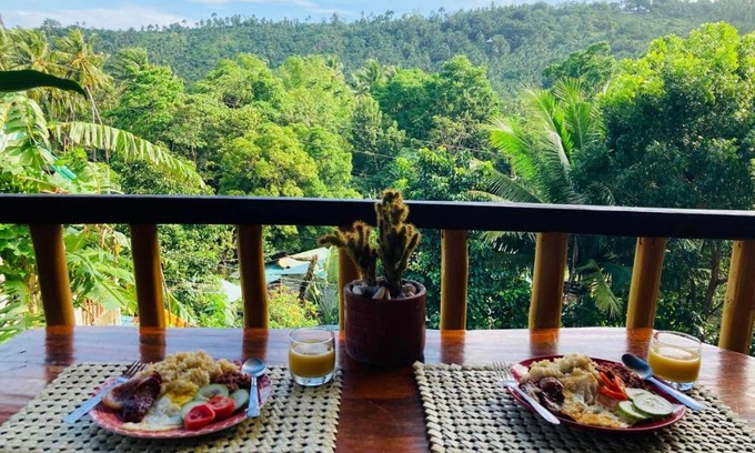 Puerto Galera Lit Et Petit-Déjeuner | Bahay Luntian Guest House