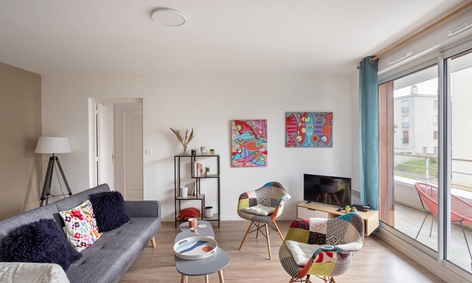 Francisco-Ferrer - Vern Appartement | Bahibé - Appartement 1 chambre avec balcon et parking, au calme, proche gare