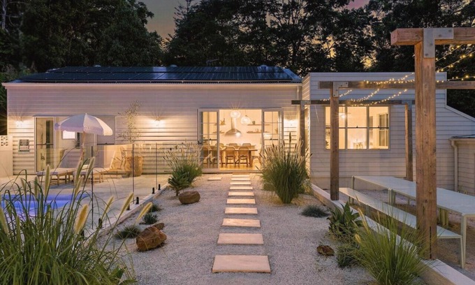 Ewingsdale Maison | Bailen Byron Serene Luxury Villa