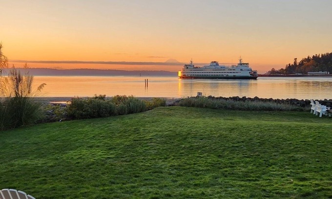 Bainbridge Island Maison | Bainbridge Island Ocean Front Heaven
