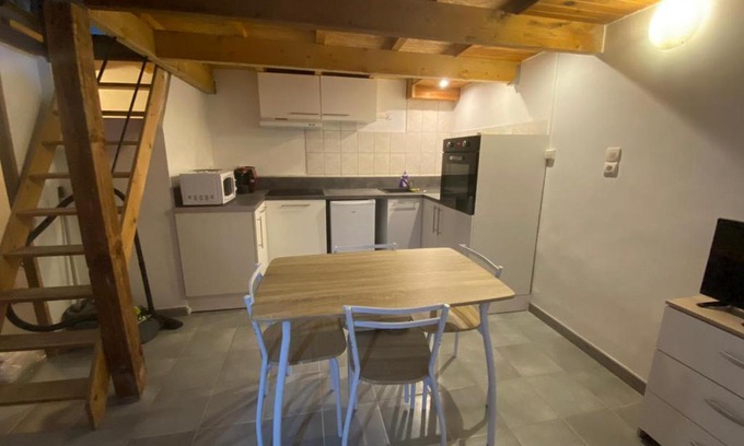 Baixas Appartement | Baixas R2 - 1 chambre avec mezzanine ouverte sur communs