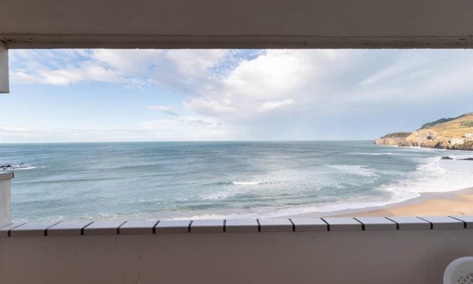 Bakio Appartement | Bakio Beach VIII by Aston Rentals
