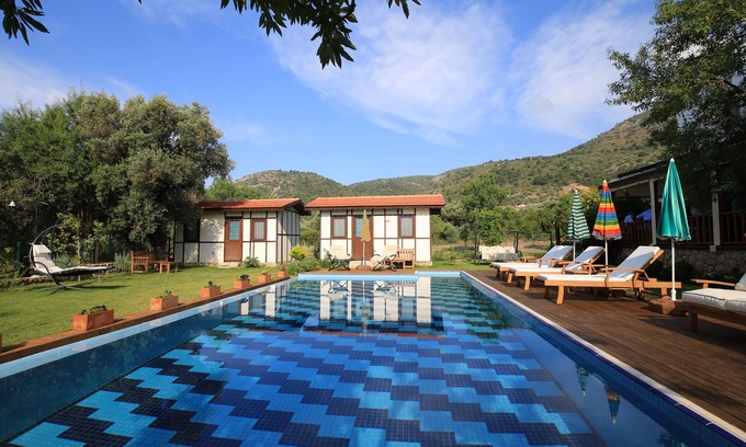Mesudiye Hôtel | Bal Badem Bungalov