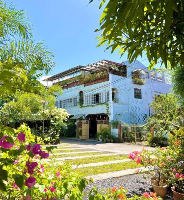 Legazpi Maison | Balai Tinay Guesthouse