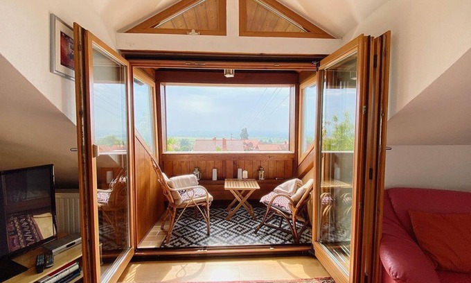 Neustadt-Haardt Appartement | Balcon du Palatinat - appartement, douche et baignoire, WC, 1 chambre