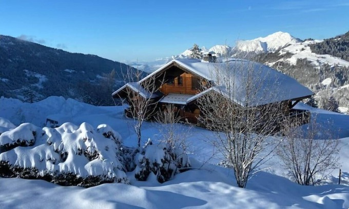 Cohennoz Appartement | Balcon sud vue montagnes au pied des pistes