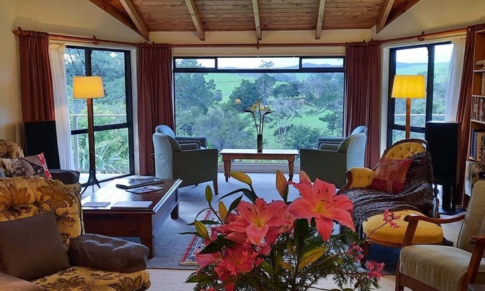 Paihia Lit Et Petit-Déjeuner | Balcony river views and great value