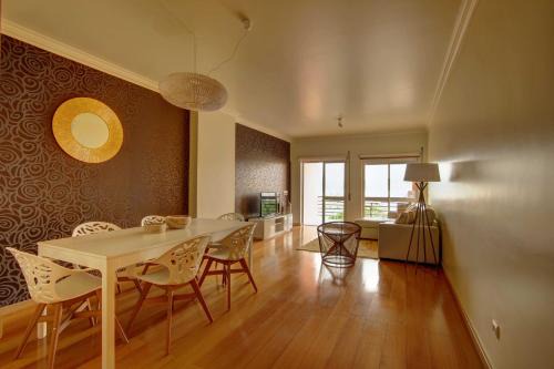 Sao Sebastiao Appartement | Balcony with view, private garage, an elevator