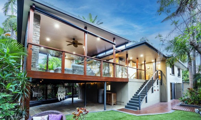 Sunnybank Maison | Bali Vibes Serene Tropical Oasis 4BD Holiday Home