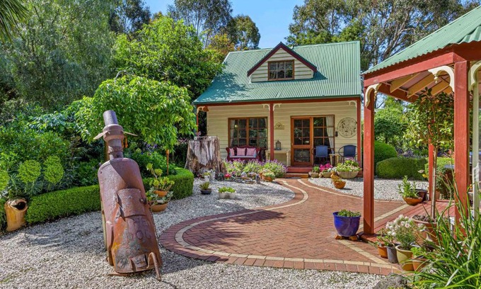 Brown Hill Appartement | Ballarat Cottages
