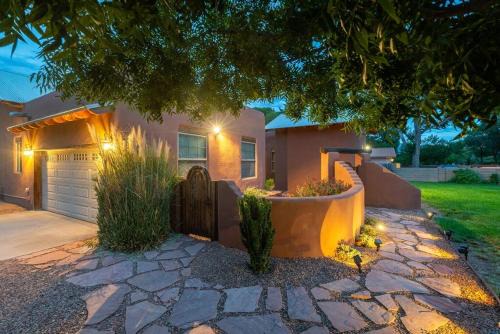 Alamedan Valley Maison | Balloon fiesta home