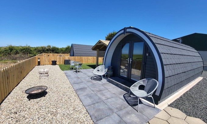 Bushmills Cabine | Ballyhemlin Pods - Blackthorn